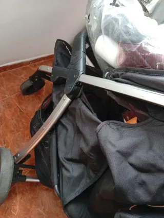 Carro de bebé semi nuevo