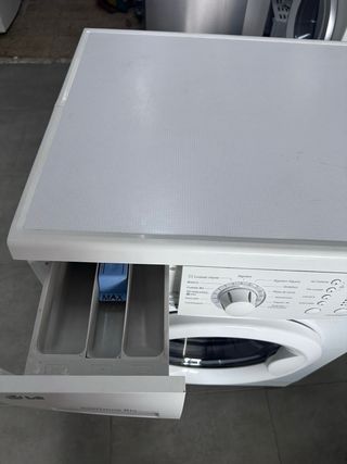 Lavadora LG 8kg Direct Drive con garantía trsntran