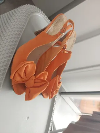 Tacones Naranja con Lazo