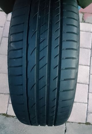 Llanta Mazda Aluminio 17 con Neumático 205 50 ZR17