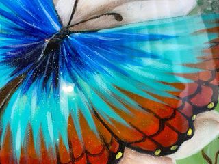 Cuadro de resina Mariposa sobre flor