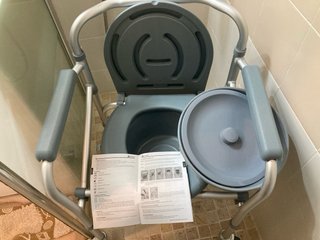 Silla de ruedas para ducha 4 funciones