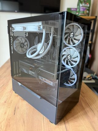 Postazione PC Gaming/Editing 4K (RTX 4080 SUPER)