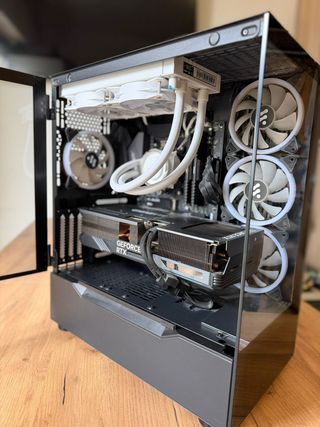 Postazione PC Gaming/Editing 4K (RTX 4080 SUPER)