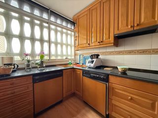 Cocina completa. (Muebles y electrodomésticos).