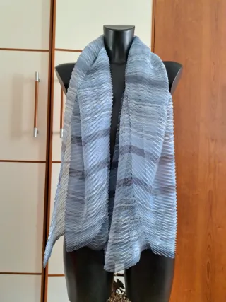 Sciarpa plissettata blu e azzura