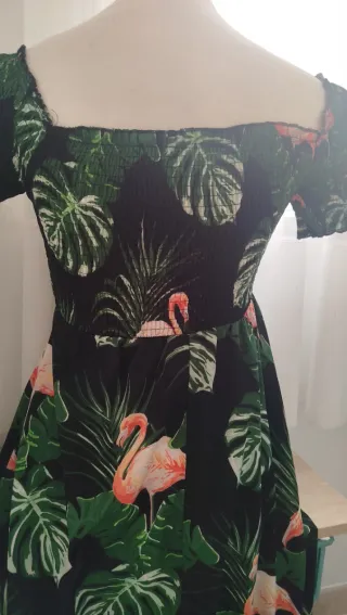 Vestido largo estampado flamencos y hojas