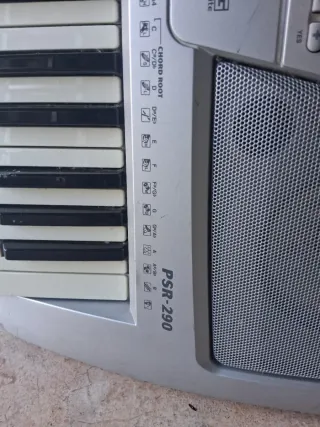 Piano Yamaha PSR-290
