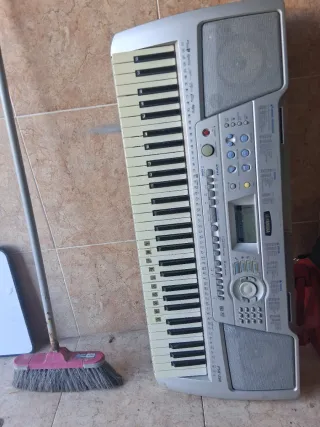 Piano Yamaha PSR-290