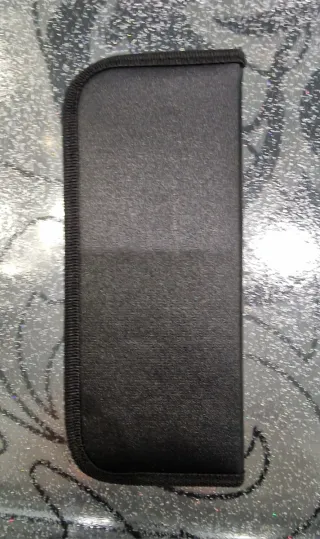 Kit pulizia con spazzole e punzone