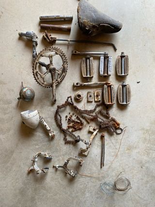 Lote: Antigua bicicleta Dal de Correos y tándem BH