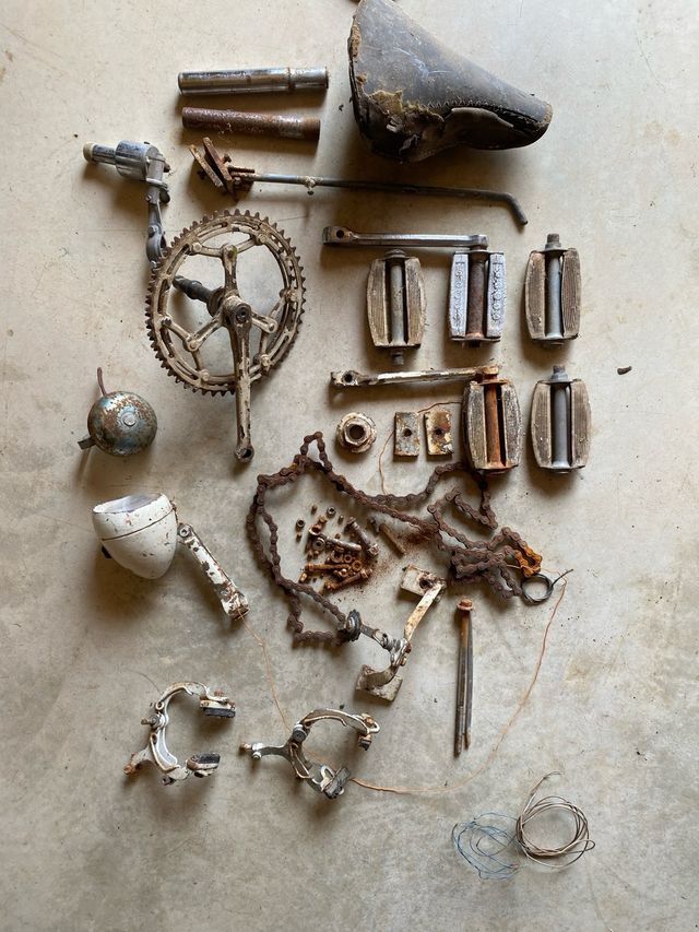 Lote: Antigua bicicleta Dal de Correos y tándem BH