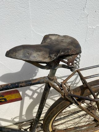 Lote: Antigua bicicleta Dal de Correos y tándem BH