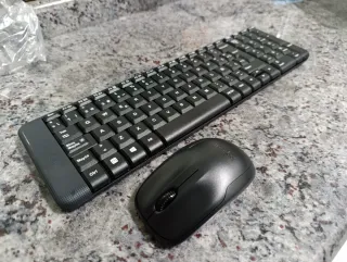 Teclado y ratón inalámbricos