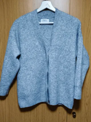 Chaqueta Zara punto suave gris