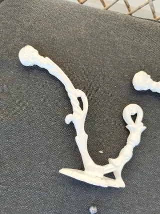 Appendiabiti decorativi in metallo bianco e argento