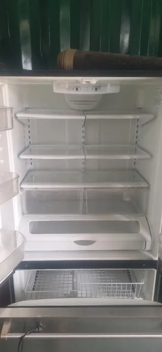 Nevera gris de segunda mano