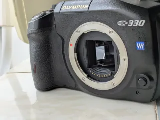 Olympus E-330 kit