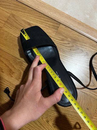 Sandalias Bershka tacón plataforma negras 36
