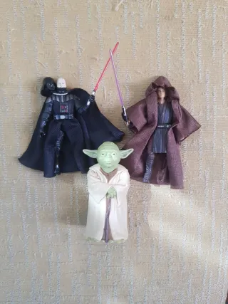 Muñecos Star Wars: Darth Vader, Anakin, Yoda