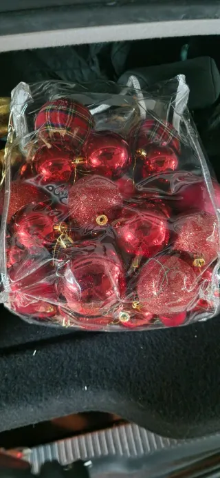 Bolas Navideñas Doradas y Verdes