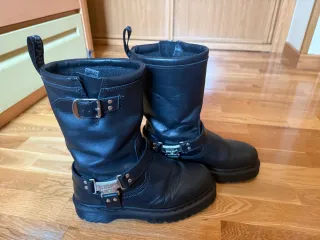 Botas altas Dr. Martens negras