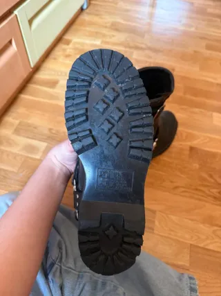 Botas altas Dr. Martens negras