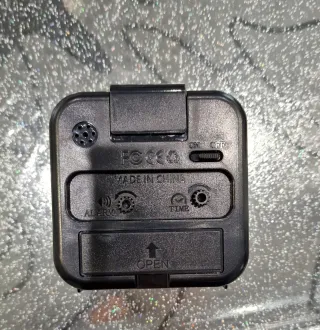 Sveglia digitale con funzione snooze