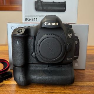 Canon 5D Mark III más BG-E11