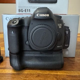 Canon 5D Mark III más BG-E11