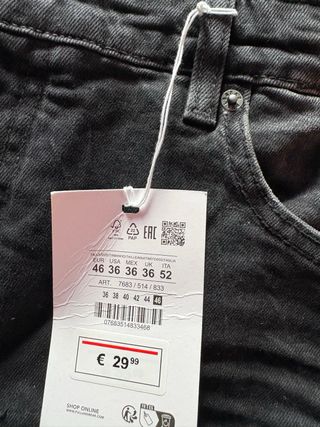 Pantalón vaquero Pull&Bear negro desgastado