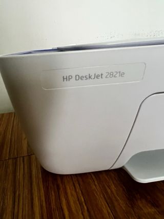 Impresora HP DeskJet 2821e + Cartucho
