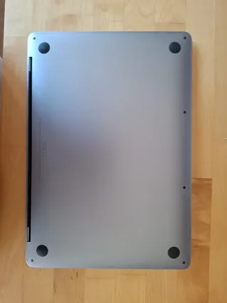 MacBook Pro 13” 2017 i5 8GB 250GB SSD