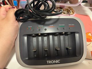 Cargador Pilas Tronic