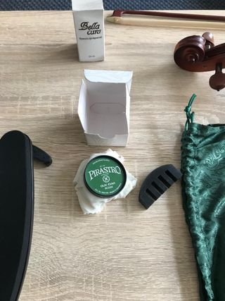 Violín Thomann 4/4 completo con estuche