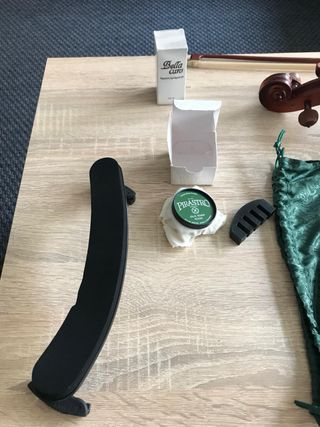 Violín Thomann 4/4 completo con estuche