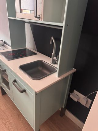 Cocinita de madera para niños