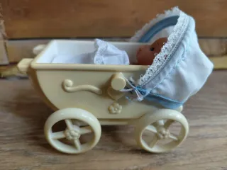 Passeggino con bambola
