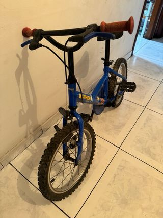 Bicicleta infantil azul Decathlon