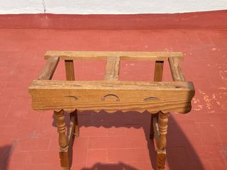 Cantarera de madera natural 78 x 41 cm