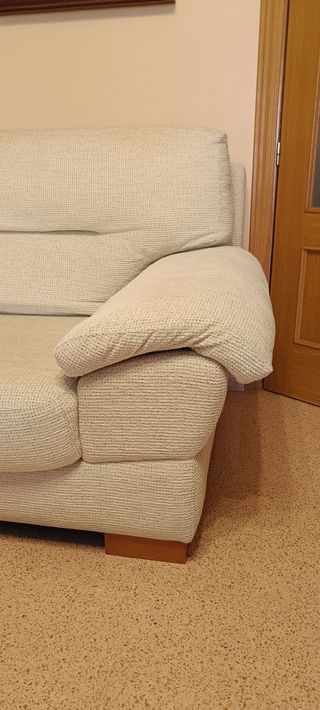 Sofá individual beige tela