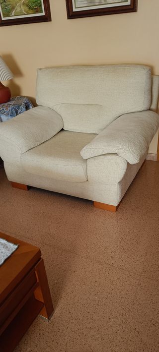 Sofá individual beige tela