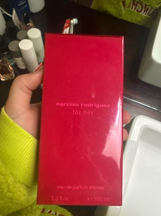 Narciso Rodriguez for her Eau de Parfum Intense