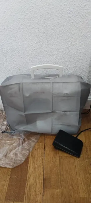 Máquina de coser SINGER Tradition 2282