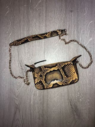Bolso bandolera animal print Mango
