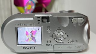 Cámara Sony Cyber-shot 4.1 MP