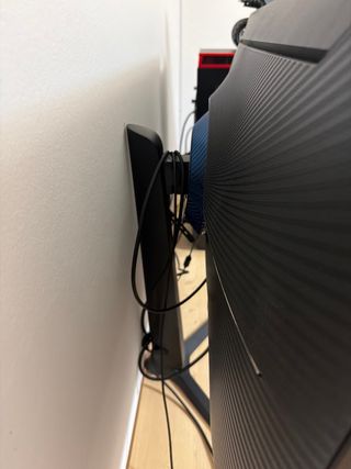 PC Gaming de sobremesa con monitor gaming samsung.