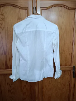 Camisa manga larga Carolina Herrera talla 8 Blanca
