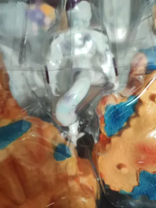 Figura Goku vs Freezer