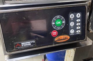 Horno Moretti Forni a gas – en funcionamiento
